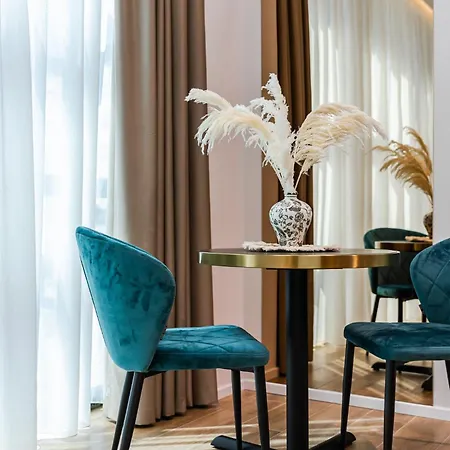 Via Mare Jacuzzi By Ps Hotel Durrës