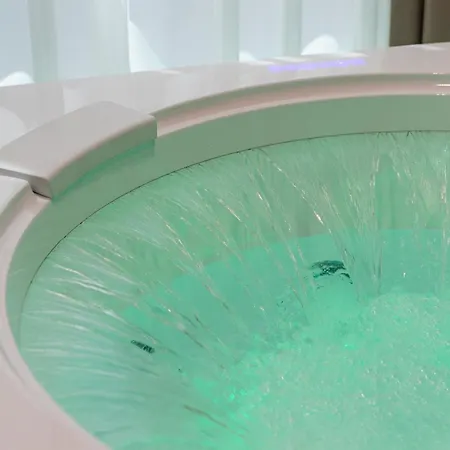 Ξενοδοχείο Via Mare Jacuzzi By Ps 5*